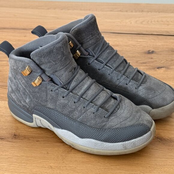 Athletic_Shoes